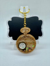 Load image into Gallery viewer, Shaker Timepiece keyring