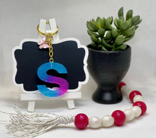 Load image into Gallery viewer, Personalised Glitter Resin Initial Keychain - Custom Letter Resin Keyring - Name Keychain - Handmade Gift - Gift For Her