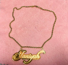 Load image into Gallery viewer, Nameplate Necklace