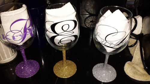 16oz. Personalized Wine Glass, Wedding Party wine glass, Glitter wine glass, Baby Shower , Anniversary