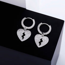 Load image into Gallery viewer, Women’s Gold Plated broken heart Earrings