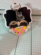 Load image into Gallery viewer, Heart Shaker Keyring