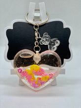 Load image into Gallery viewer, Heart Shaker Keyring